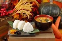 スイパラで「塩むすびと豚汁の食べ放題」がスタート！これ、お口直し効果でもっとスイーツ食べられるようになるやん…!!