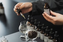 世界にひとつだけの “我が家の香り” が作れる♪ 人気ブランド「オサジ」が手がけたホームフレグランス調香専門店がオープン！