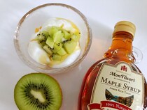 【最後の切り札】サワイ製薬の公式レシピで花粉症に立ち向かう🌸ご自愛レシピ「キウイのヨーグルトミニパフェ」