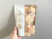 私は594円で夢でも買ったんか…!? ゴディバに突如現れた “わたあめ” がウソみたいにおいしいんですけど！