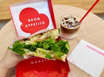 まるで外国に来た気分…❣️大阪「フォカッチャモ（FOCACCIAMO）」で食べた超ビッグなフォカッチャの満足感がすごかった🥪