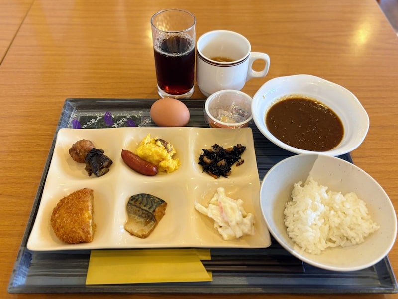 ココスには朝食バイキングがあるってしってた?朝からたんまり90分、ドリンクバーも含まれて1155円でコスパ良し!