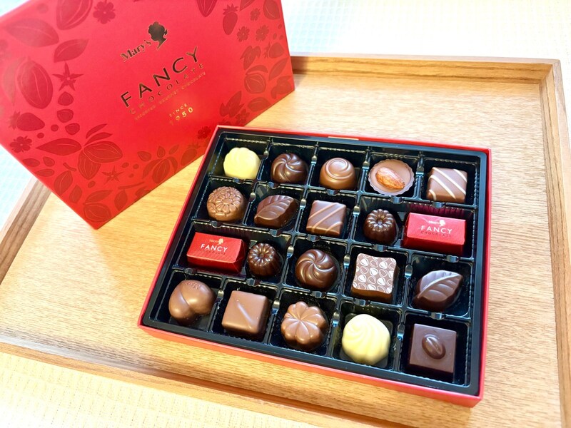 まるでチョコレートの宝石箱💎メリーチョコレートの「ファンシーチョコレート」は食べるときのワクワクがとまらない…♡