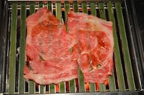 【肉食女子に朗報】焼き肉につきものの「ニオイ」と「煙」…を人気焼き肉店が “ある工夫” で大幅カット！ これならデートでも使えそう!!