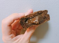 “悪魔の食べ物”と話題の「今川焼き チョコクリーム」を食べてみた / トーストでカリっとさせるとさらに魅惑的な味に！