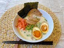 4分で豚骨風ラーメン!? 無調整豆乳・スゴイダイズを使っていつもよりヘルシーなラーメンが完成♪