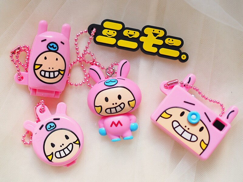 平成女児集合〜!25周年ガチャでゲットだぴょんした「ミニモニ。ミニチュアコレクション」はひとつでもジャラジャラつけても超かわいいぞ〜!