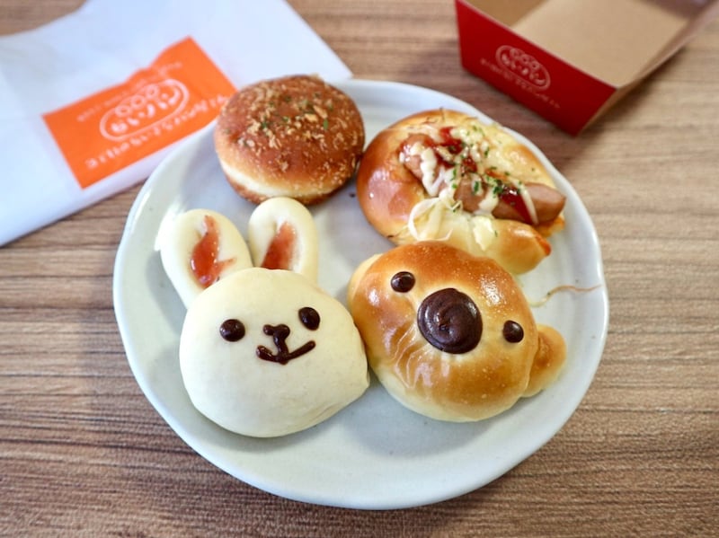 【小さくて可愛いパン】新宿三丁目の「ちいパン」なら少しずついろんな種類のパンが1人でたのしめる！心がときめくかわいいパンをテイクアウトしてみたよ