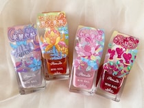 「恋心甘々」と書いて「メロメロウ」と読む。パラドゥ ミニネイル新作は世界観に浸れるシアーカラー＆ネーミングも最高です♡