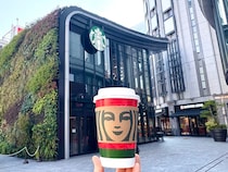 都会のオアシス🌴大阪の喧騒に疲れたら森のようなスターバックスへ行くのです…！リラックスした心地良い雰囲気に包まれます