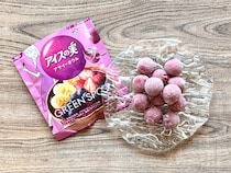 話題のファミマ「アイスの実 アサイーボウル」を食べてみた🫐ひと粒にいろんなフルーツのおいしさがギュッ♡と詰まってたよ〜！【先行発売中】