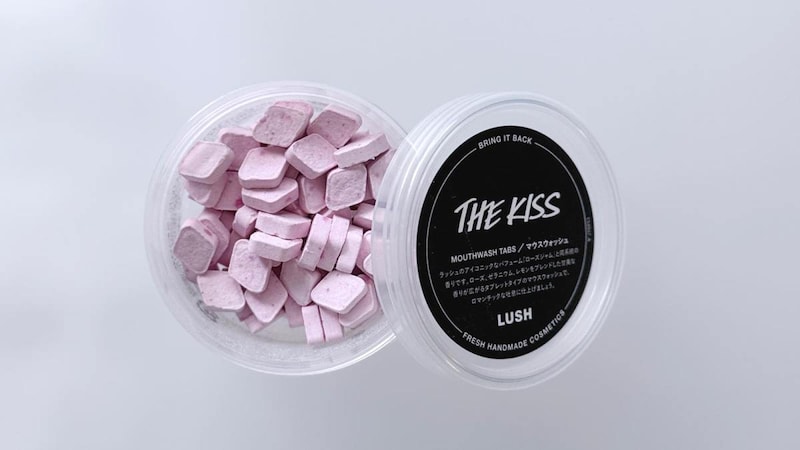 LUSHのオーラルケア💋キスする前にしたいマウスウォッシュやタブレットタイプの歯磨き粉、真っ黒なペーストを試してみた🦷
