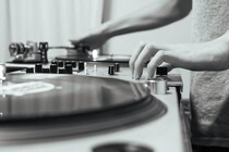 Netflixで配信中の『ラヴ上等』でglobeの良さに気づいてしまったみんな～！globeドンピシャ世代の私がいまこそ聴きたい90年代名曲おしえます！