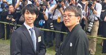 【なにこれ尊い】羽生善治と羽生結弦、ふたりの“羽生”が園遊会で握手！ 奇跡のツーショットにネットが沸きました