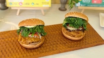 フレッシュネスバーガー「推しパクチーバーガー総選挙」の1位が決定🌿新作カオマンガイ＆復活バインミーを食べてきたよ！
