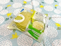 ファミマ「メロンクリームソーダパンケーキ」を食べてビックリ！ ソーダのシュワ感を完全再現してた