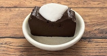 スタバのチョコレートテリーヌってなんで流行ってるの？気になったので食べてみたら予想をはるかに超えてきました…!!