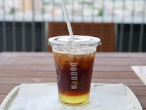 ドトール新作「レモネード×コーヒー×炭酸」の意外な組み合わせがクセになる！ 「コーヒーレモネードソーダ」を実際に飲んでみた