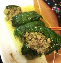 レンジで作る簡単おつまみ「アボカドソーセージ」がおいしかった！ 混ぜて巻いてチンするだけ、お弁当にも良さそう♪
