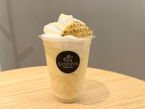 これがGODIVA流のコンポタだ🌽夏にぴったりなゴディバカフェ新作「スイートコーン ショコリキサー」を飲んでみた