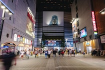 配信があるから映画館に行かない？…それでも「映画館に行く理由」があるんです。そう、みんなのお目当ては映画館にしかない “アレ” でした