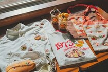 niko and …がファミレス「デニーズ」とコラボ🍳アパレルはもちろんドリンクが最高なんですけど〜！