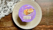 プリンなのにパンケーキ!? 秩父の森林で雪解けの1ヶ月しか採れないメープルをつかったメイトー「和メープルプリン」が洋菓子店レベルの超本格派です