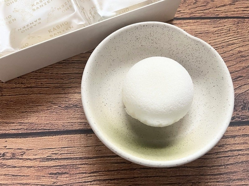 冷蔵庫でひんやりさせてもふわっふわ♡ 萩の月のミルキーバージョン「萩の調 煌」を食べてみた！【東京駅のお土産】