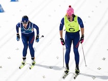 笑顔が絆のバロメーター、視覚障がいクラスの選手を支えるガイドスキーヤーの存在