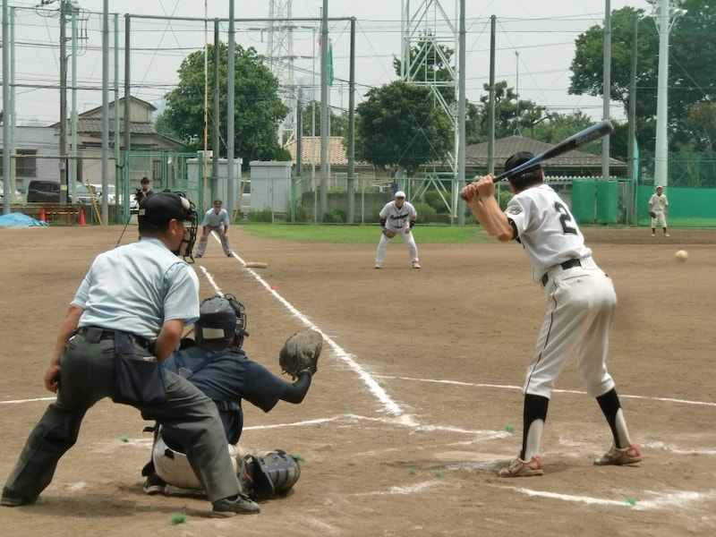 左利きだけの野球大会「花形ポジションで初めて主役になれた」