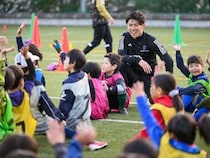 サッカー元日本代表の太田宏介が「月謝無料」サッカー教室を開校。自身の経験からみんなにチャンスを