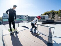 小学校の校庭にスケートパーク!? 廃校から生まれた“新しい居場所”