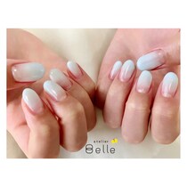 【大人グラデ】シアーホワイトと淡ブルーが溶け合って思わず釘付け！