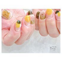 【秋ネイル】季節を先取り！マスタードカラーにカーキが新鮮