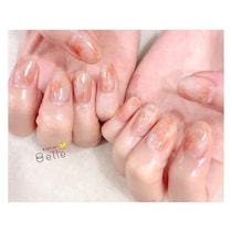 【マーブルアレンジ】ベージュカラーで肌馴染み抜群なニュアンスネイル