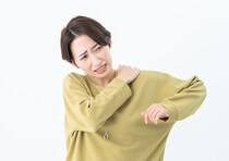 肩が痛い。四十肩・五十肩の見極めとセルフケアについてクリニック 院長の中澤先生に伺いました
