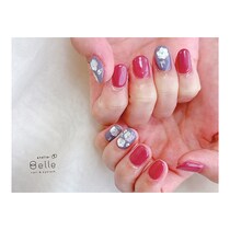 【大人ネイル】グレーとボルドーにお花アートで個性的な指先に