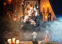 【キレイ今昔物語】ヒ素入り化粧水はキレイのためじゃなかった！？女性の生きづらさと美への執着