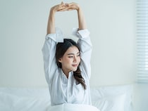 春の不調は更年期のせいかも？セルフケアで睡眠の質や呼吸を整えよう