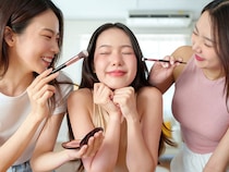 海外コスメと広告表現の関係とは？情報発信の仕組みについて特級コスメコンシェルジュが解説