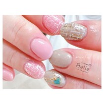 【ツイードネイル】ハートペンダントモチーフが可愛いアクセント