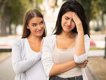 フレネミーとは？友達なのに敵？心をすり減らさない対策をしよう