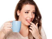 口の中を火傷！皮がむけた時のセルフケアについて歯科院長横引先生にお伺いしました