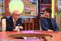 「ポツンと一軒家」山奥に築23年の手作り高床式住居！？可動式の茶室とは・・・