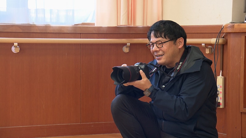 薄れゆく日々の記憶を写真で繋ぎとめる若年性アルツハイマー型認知症の写真家 絶望から希望へ!病と向き合う新たな挑戦