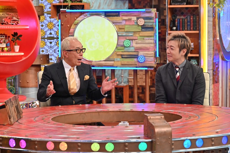 「ポツンと一軒家」広大な敷地に大小５つの建物…！？ 80代のご主人が、10年かけて手作りした遊び場とは？「楽しくて、ひとつも苦にならないんです」