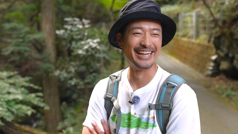 調理の腕前も披露！イケおじ俳優が水と祈りの音羽山（京都・滋賀）で異国料理の頂きメシ！