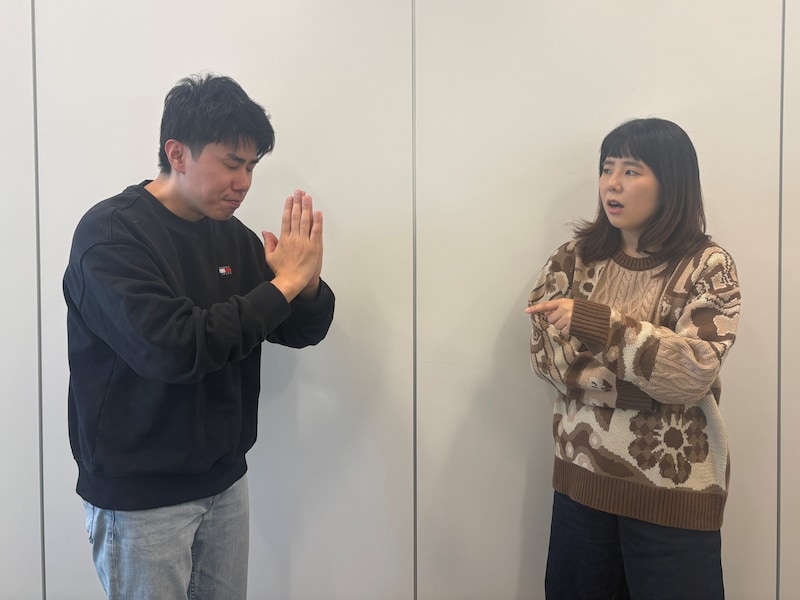 ワイヤレスイヤホンをつけたまま接客する店員を許せる？許せない？ 人気若手芸人「新しいライフワーク」と私見