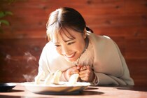 「○○が汗をかいている」　あのキュート若手女優、「旨味したたる八丈島のアレ」にうっとり