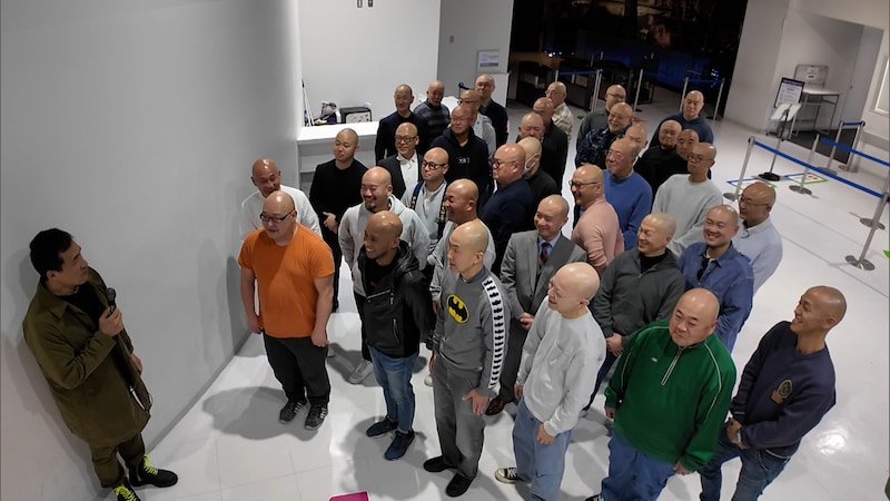 『探偵！ナイトスクープ』感動作！？ ハゲの大群からハゲの父親を後頭部だけで見分けられる？